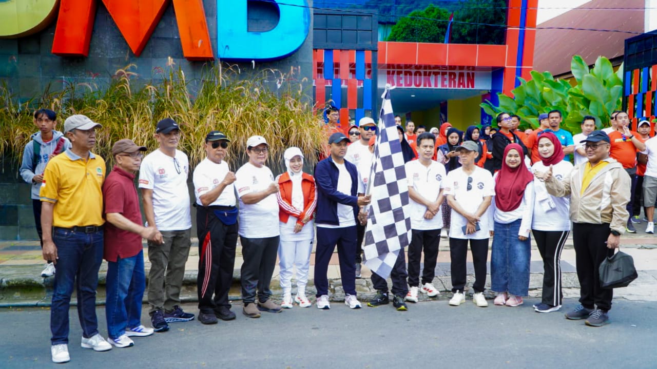 Wakil Wali Kota Hadiri Jalan Sehat dan Donor Darah yang Digelar UMB Palopo-LLDIKTI Wilayah IX, Akhmad Syarifuddin: Mari Bersinergi Bangun SDM yang Unggul di Palopo