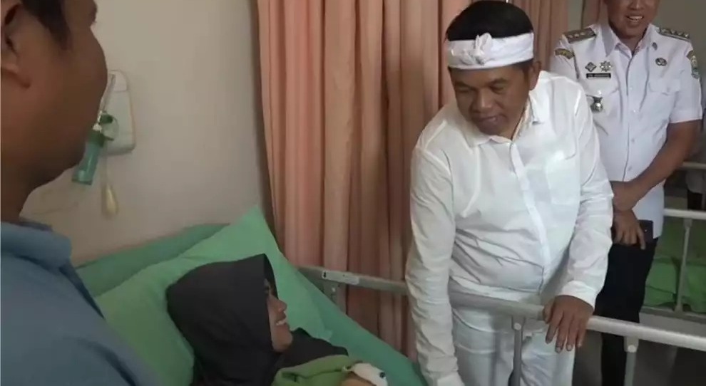 Dedi Mulyadi Salurkan Santunan Korban Kecelakaan Kereta, Rp50 Juta untuk Korban Meninggal