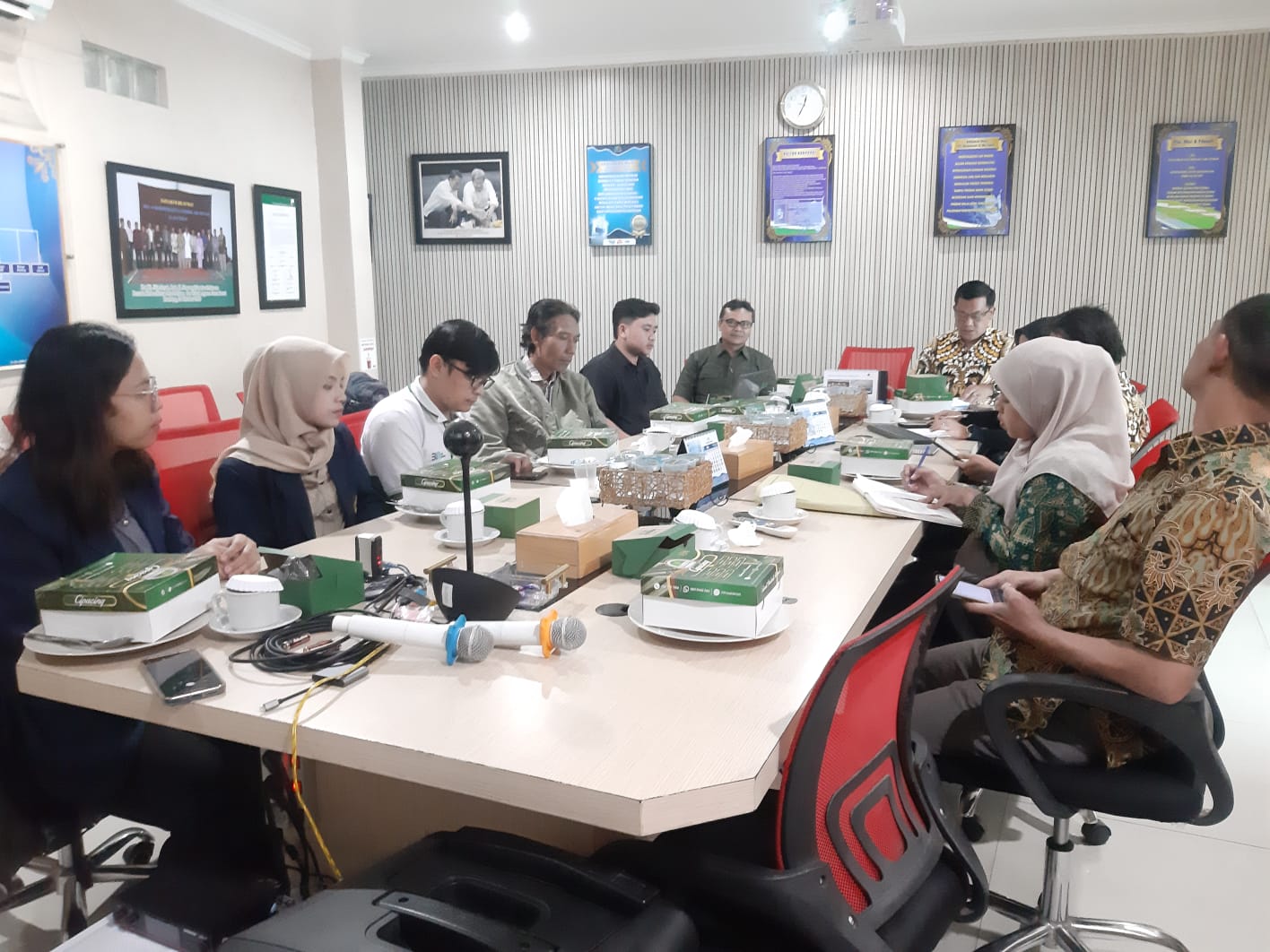 Perhutani KPH Bandung Utara dan PT Muawanah Al Masoem Laksanakan Monitoring dan Evaluasi Kerja Sama Pemanfaatan Jasa Lingkungan